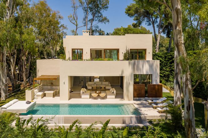 Los Monteros2