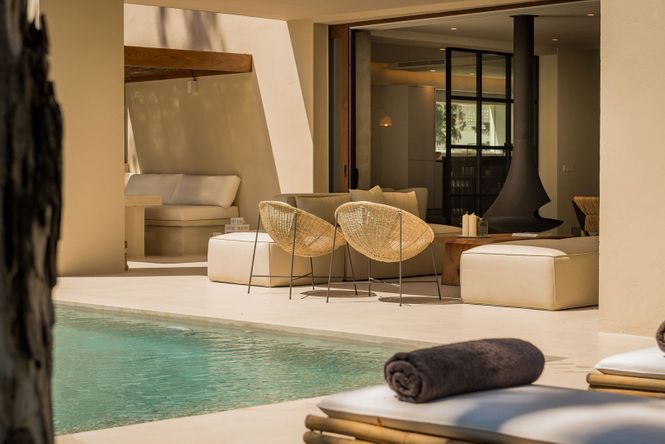 Los Monteros8