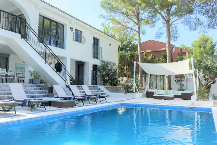 Villa de tories airbnb